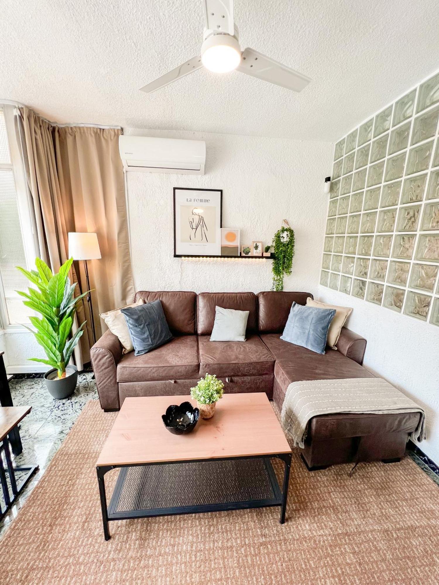 Ferienwohnung Cozy And Bright Flat With Pool Torremolinos Exterior foto