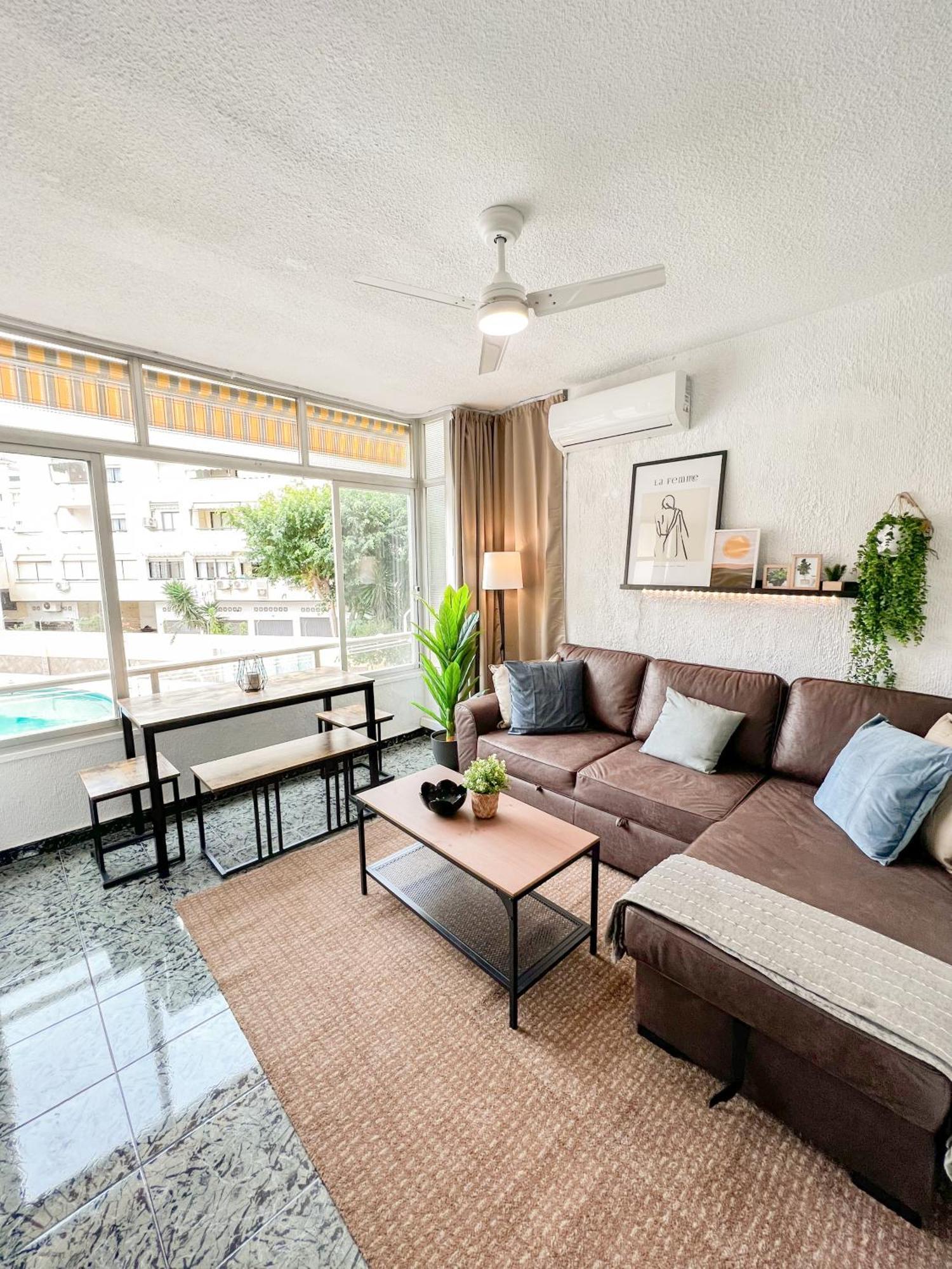 Ferienwohnung Cozy And Bright Flat With Pool Torremolinos Exterior foto