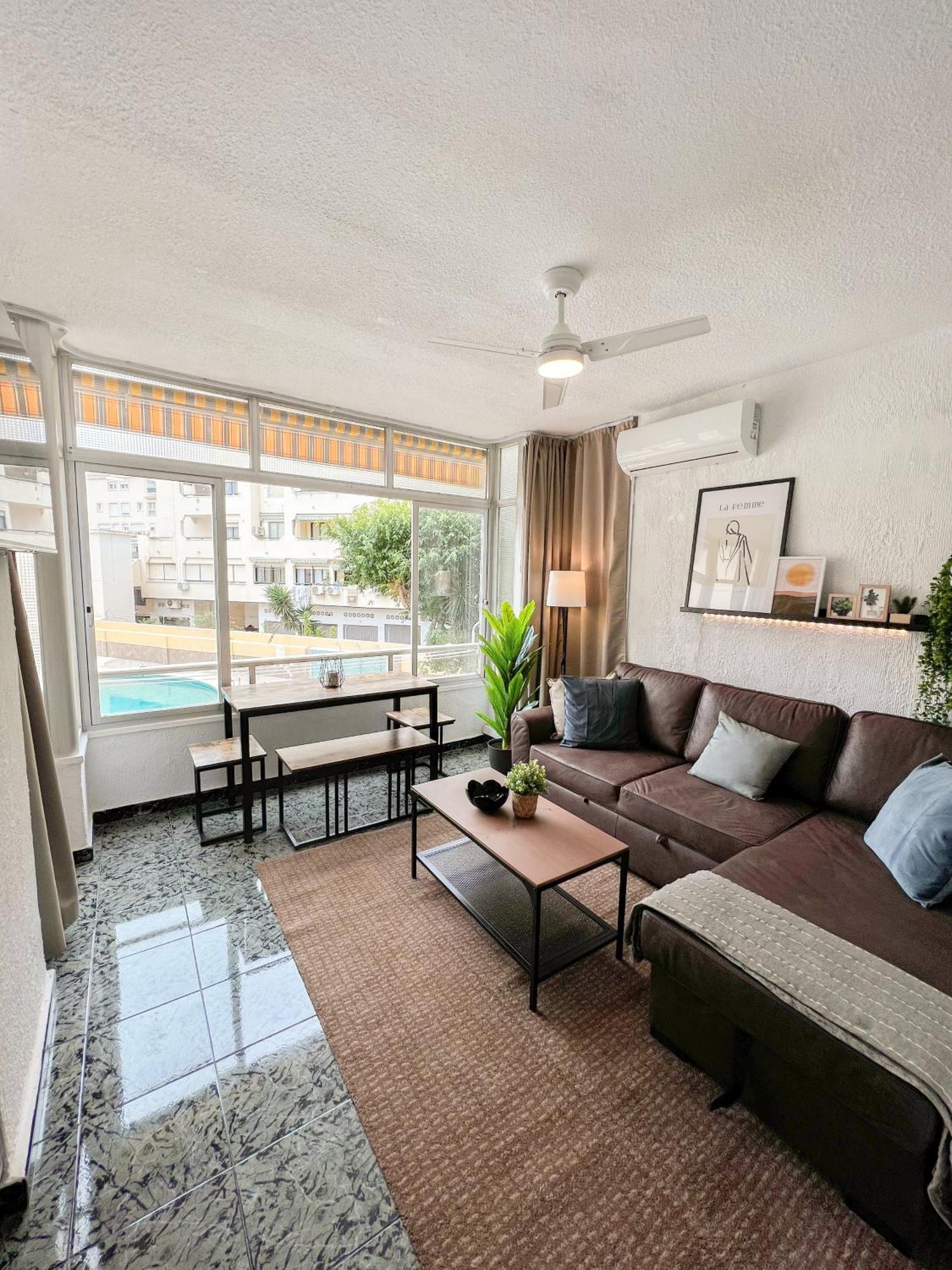 Ferienwohnung Cozy And Bright Flat With Pool Torremolinos Exterior foto